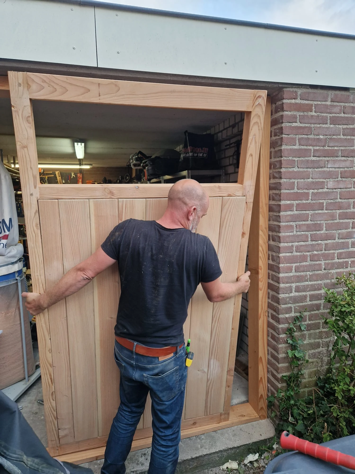 Droog passen van deur vleugels